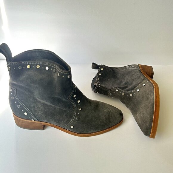 Dolce Vita Gray studded suede booty size 8 - Picture 1 of 8